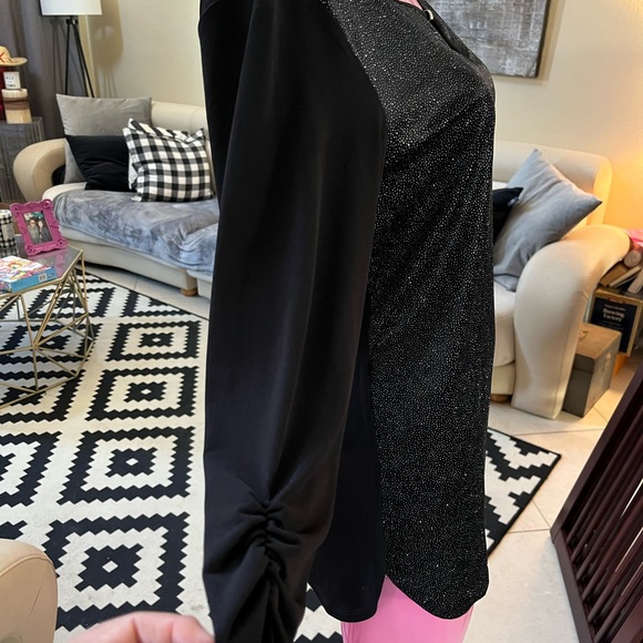 NWT Glitzy Black Blouse - Picture 4 of 6